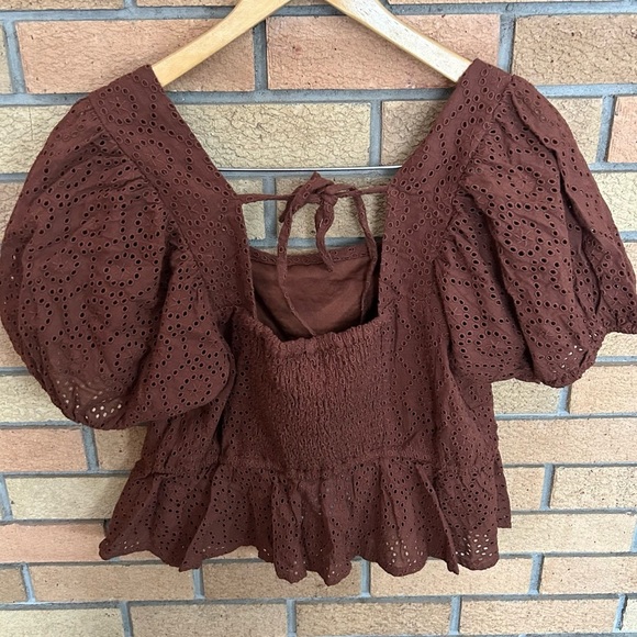 NWT Band of the Free Smocked Peplum Crop Cotton Eyelet Lace Top Brown Size Large - Picture 2 of 6
